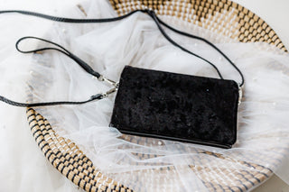 VELVET CLUTCH IN BLACK - Love Marlow