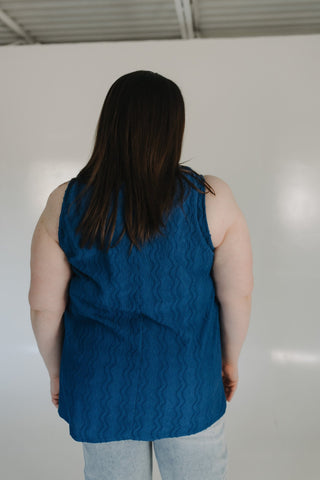 VERTICAL TEXTURED TANK IN DARK HORIZON - Love Marlow