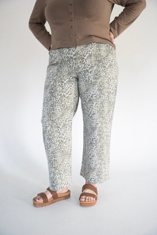 Vervet Leopard Baggy Wide Jeans – Grey - Love Marlowjeans