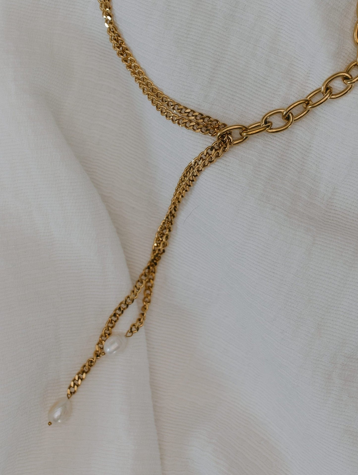 VIVIENNE CHAIN & PEARL WATERPROOF DROP Y - NECKLACE - Love Marlow