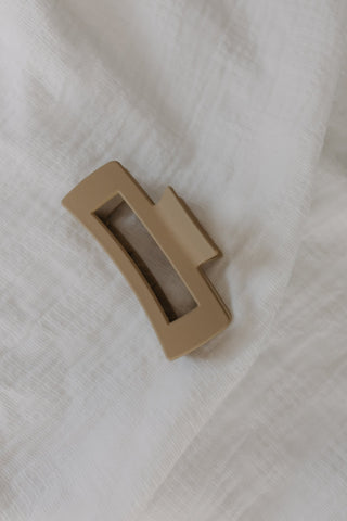 WARM SAND MATTE RECTANGLE CUT - OUT CLAW CLIP - Love Marlow