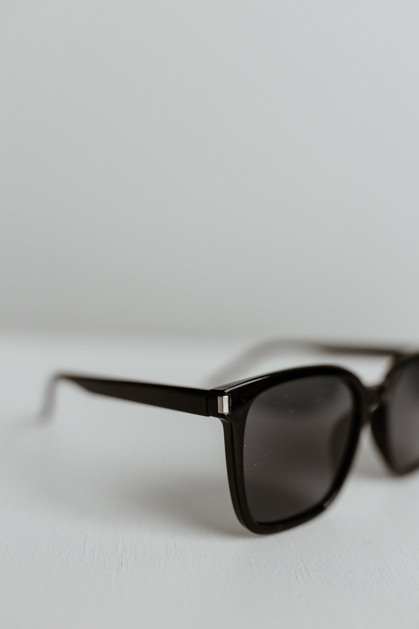 WESTPORT SUNGLASSES IN BLACK - Love Marlow