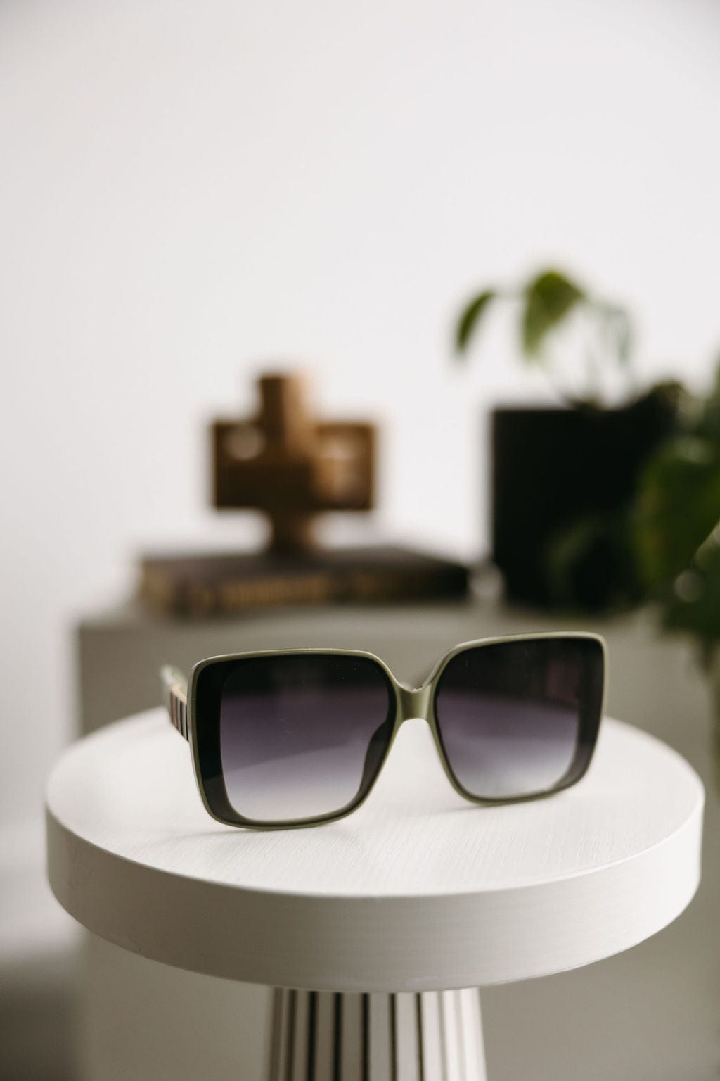 WHITE SANDS SUNGLASSES IN JADE - Love Marlow