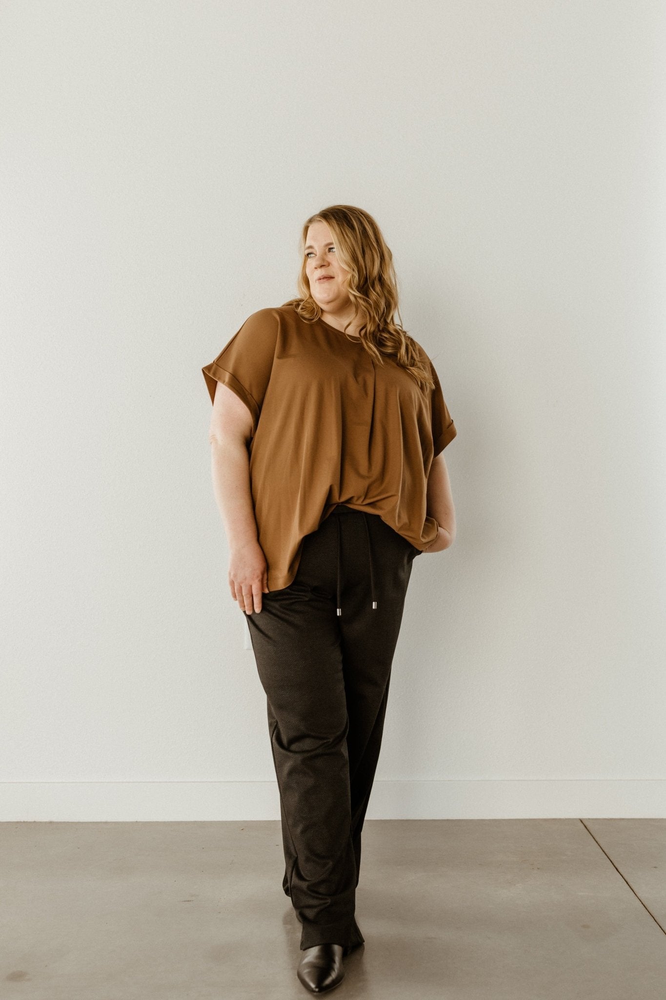 WIDE LEG TROUSER WITH BLACK AND GREY CHEVRON PRINT - Love Marlow