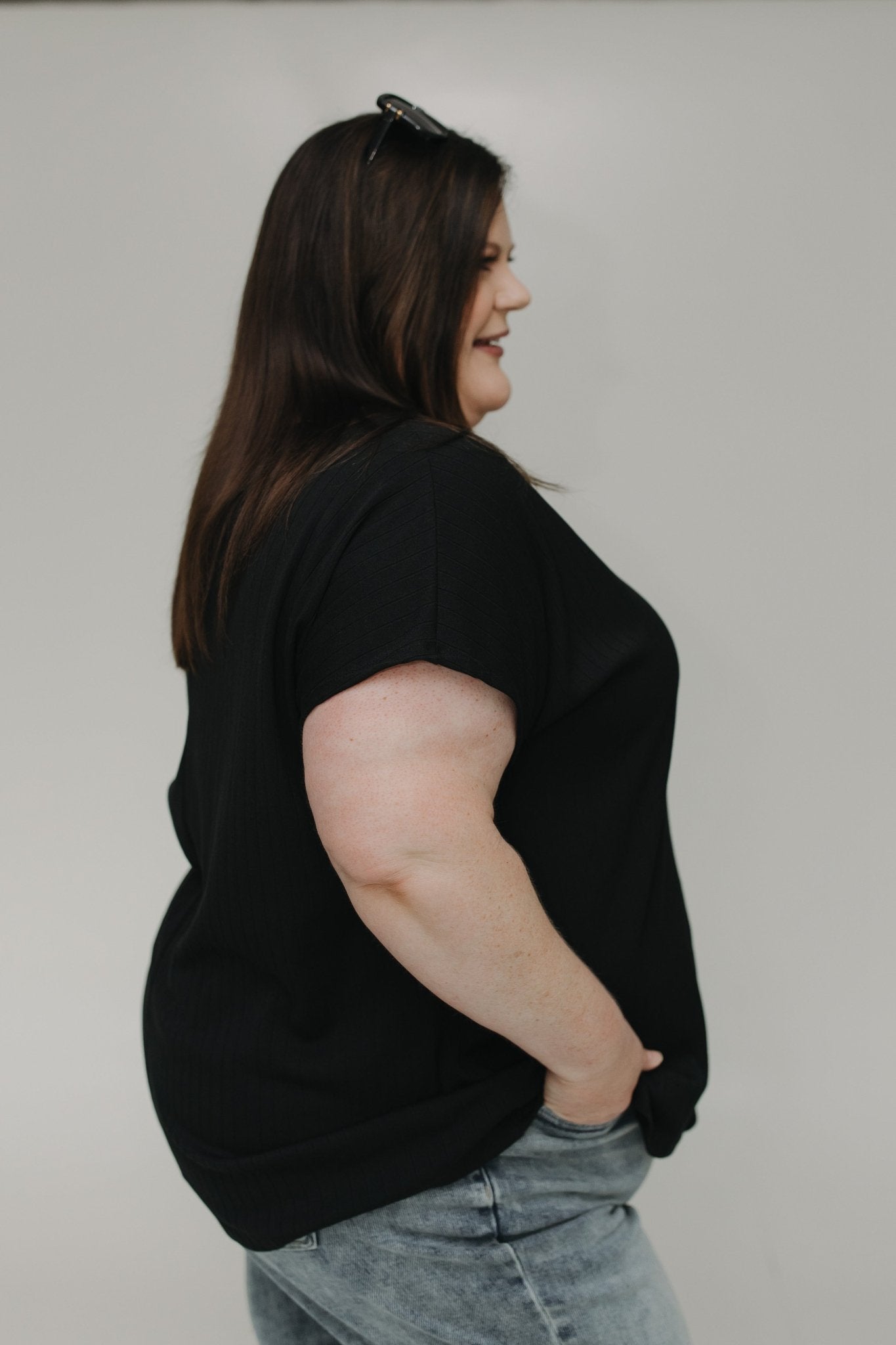 WIDE RIBBED V - NECK BOYFRIEND TEE IN BLACK - Love Marlow