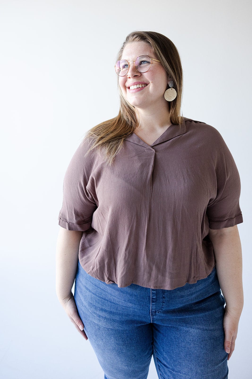 WOVEN COLLAR SHIRT WITH BUTTON DETAIL IN MOCHA - Love Marlow