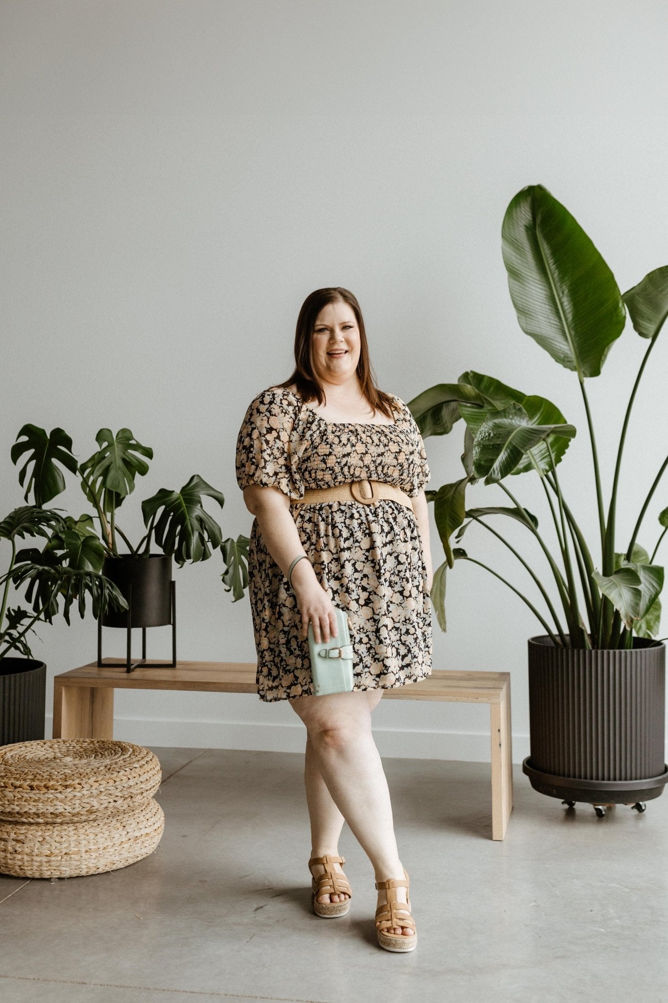 WRISTLET WALLET WITH BUCKLE DETAIL IN SEA GLASS - Love Marlow