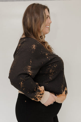 "YOU PUT A SPELL ON ME NOW LET'S WINE" GRAPHIC SWEATSHIRT - Love Marlow