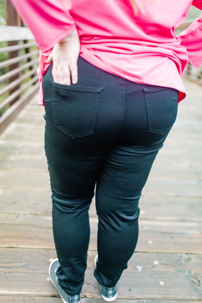 BLACK JEGGINGS WITH TUSH PUSH-UP TECHNOLOGY