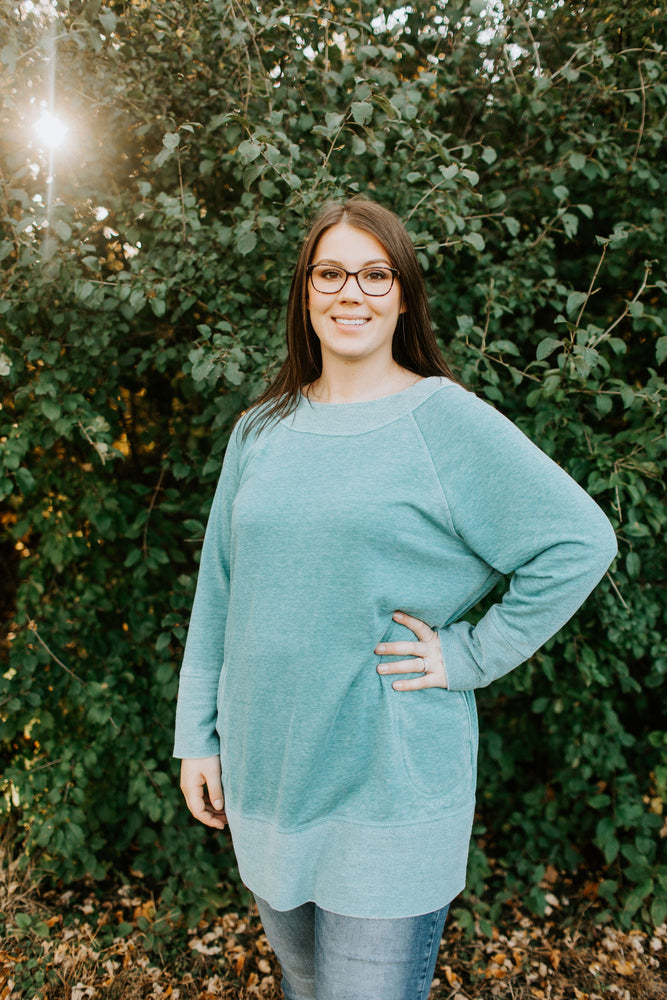 
            
                Load image into Gallery viewer, CLASSIC TUNIC TEE WITH POCKETS IN WASHED TEAL
            
        