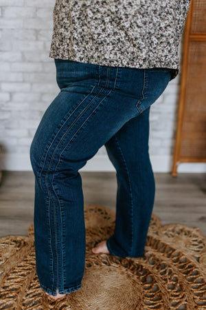
            
                Load image into Gallery viewer, HIGH-RISE STRAIGHT LEG JEANS WITH STRIPE DETAIL
            
        