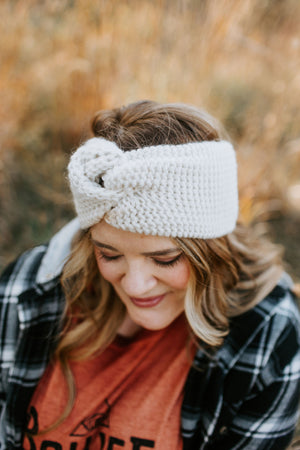 
            
                Load image into Gallery viewer, KNIT HEADBAND
            
        