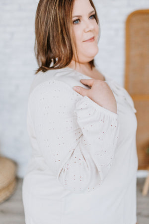 
            
                Load image into Gallery viewer, LACE SLEEVE BOHO BLOUSE IN CREAM
            
        