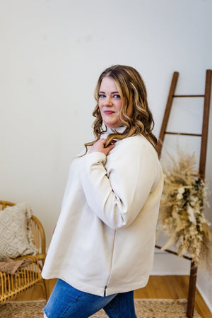 LIGHT AS AIR DRAPE NECK IN CREAM