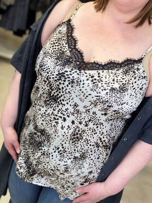 
            
                Load image into Gallery viewer, LEOPARD PRINT CAMI WITH EYELASH LACE
            
        