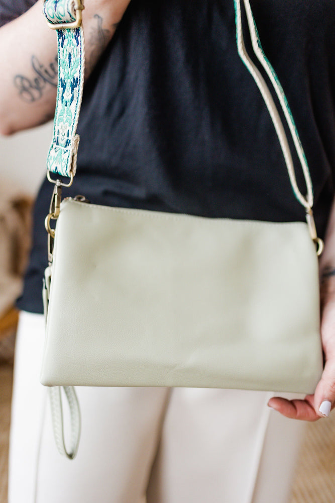 MEDIUM FAUX LEATHER CLUTCH IN LIGHT SAGE