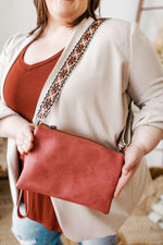 MEDIUM FAUX LEATHER CLUTCH IN TERRACOTTA