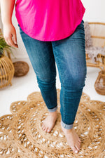 MID-RISE STRETCHY SKINNY JEAN IN LONG LENGTH