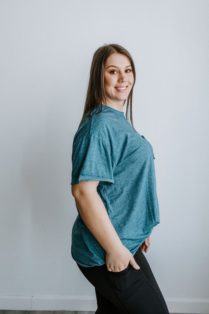 OVERSIZED BURNOUT TEE IN TEAL