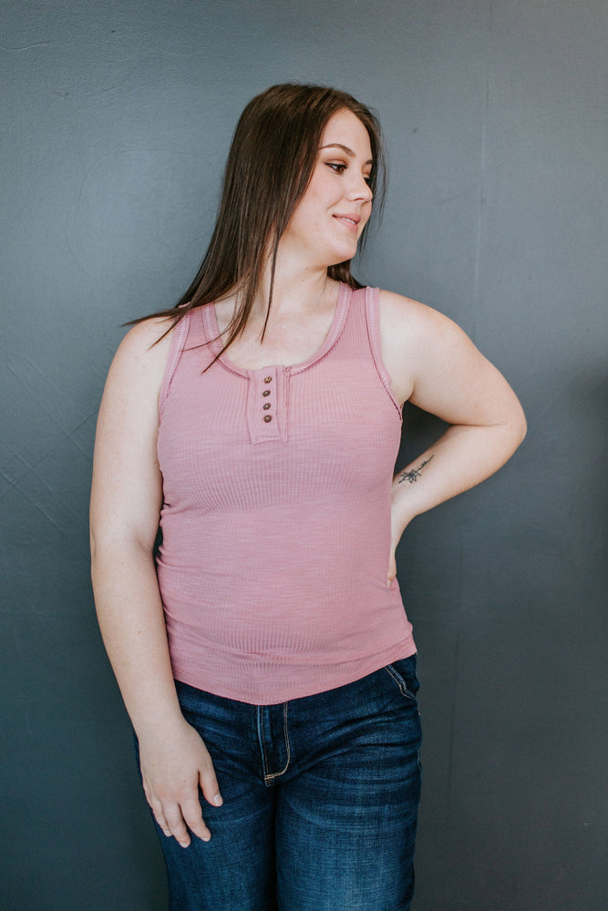 
            
                Load image into Gallery viewer, RIBBED TANK IN BLUSH
            
        