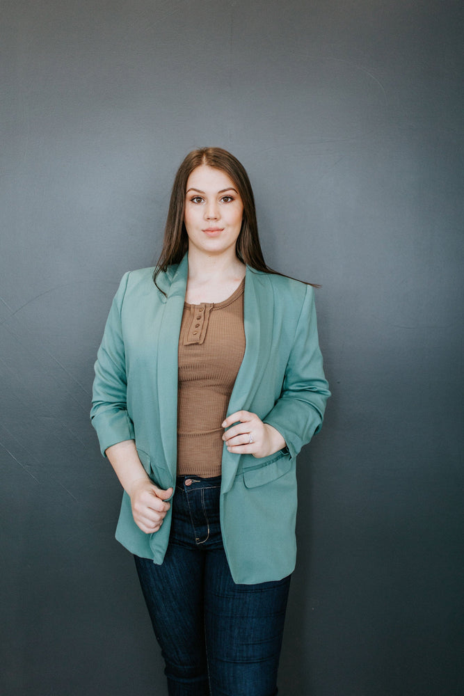 RUCHED SLEEVE BLAZER IN DUSTY SAGE