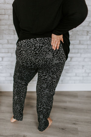 
            
                Load image into Gallery viewer, STRETCHY WRINKLE FREE PANTS IN ANIMAL PRINT
            
        