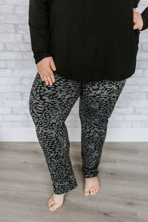 
            
                Load image into Gallery viewer, STRETCHY WRINKLE FREE PANTS IN ANIMAL PRINT
            
        