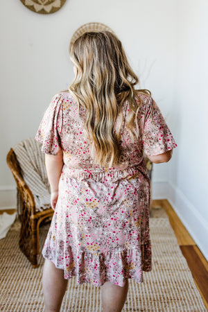 
            
                Load image into Gallery viewer, SUPER SOFT FEMININE FLORAL DRESS IN TAUPE
            
        