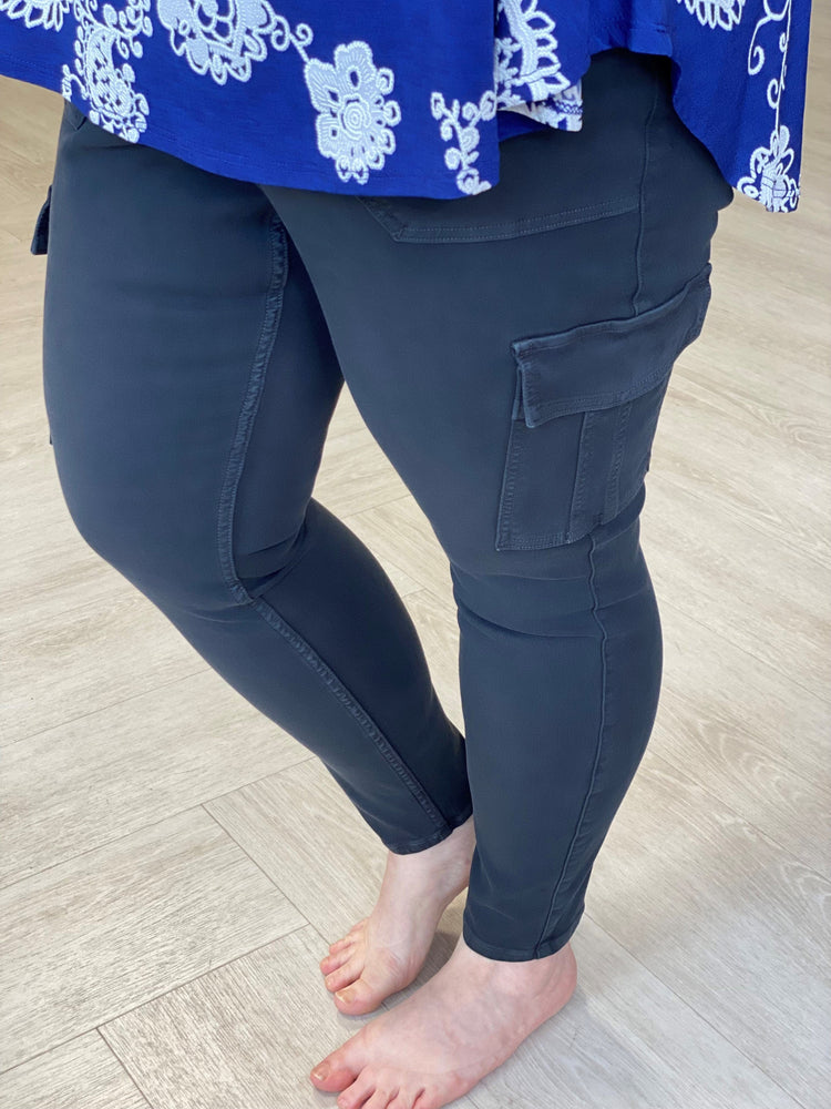 Spanx Stretch Twill Straight Leg Pant-Hazy Grey Blue – Adelaide's
