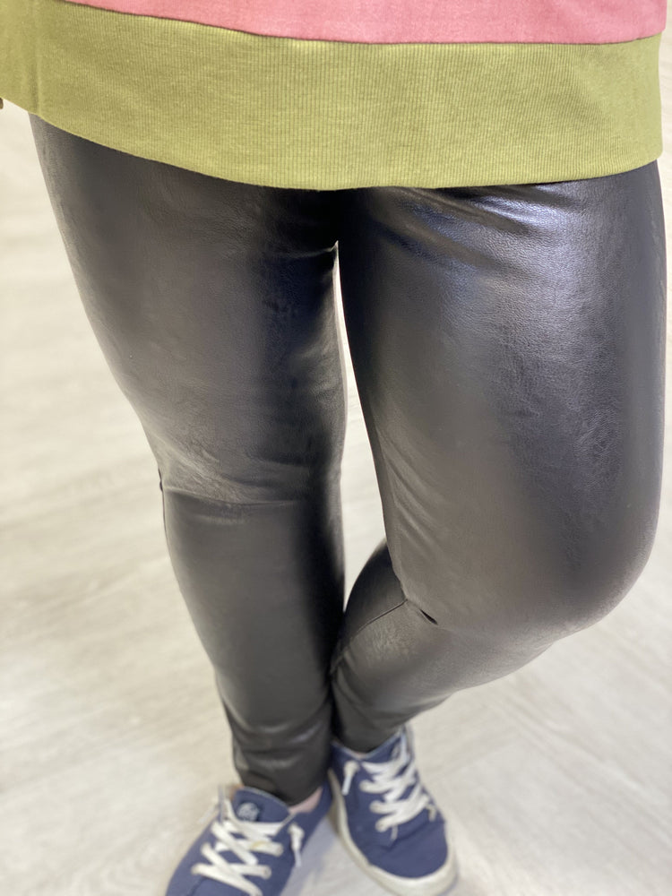 Spanx© Leather-Like Ankle Skinny Pant