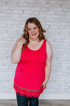 TUNIC TANK WITH LACE EDGE IN CORAL