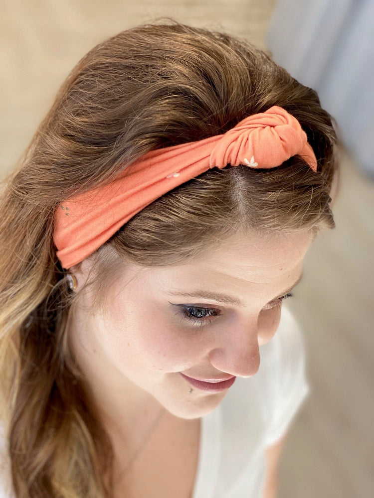 
            
                Load image into Gallery viewer, TOP KNOT HEADBAND IN FLORAL WITH TERRACOTTA
            
        