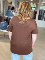 V-NECK TEE WITH SEQUIN POCKET IN SABLE