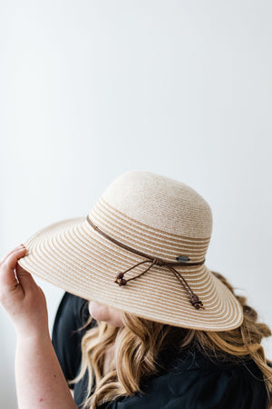 WOVEN AND STRIPE GARDEN HAT IN NATURAL AND WHEAT