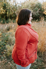 ZIP-UP COWL NECK WITH BUTTON BACK IN ROASTED CINNAMON