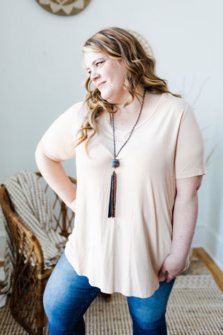 BASIC TEE IN DARK TAUPE - 16 - Love Marlow