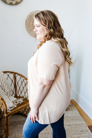 BASIC TEE IN DARK TAUPE - 16 - Love Marlow