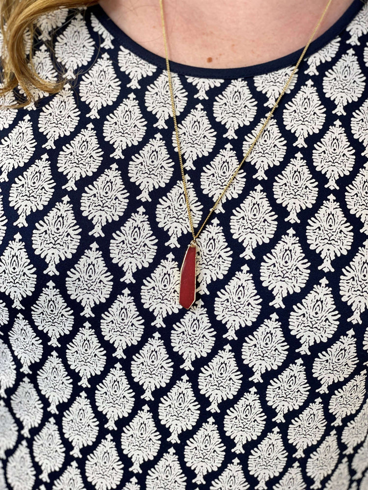 CONNIE NECKLACE IN STRAWBERRY