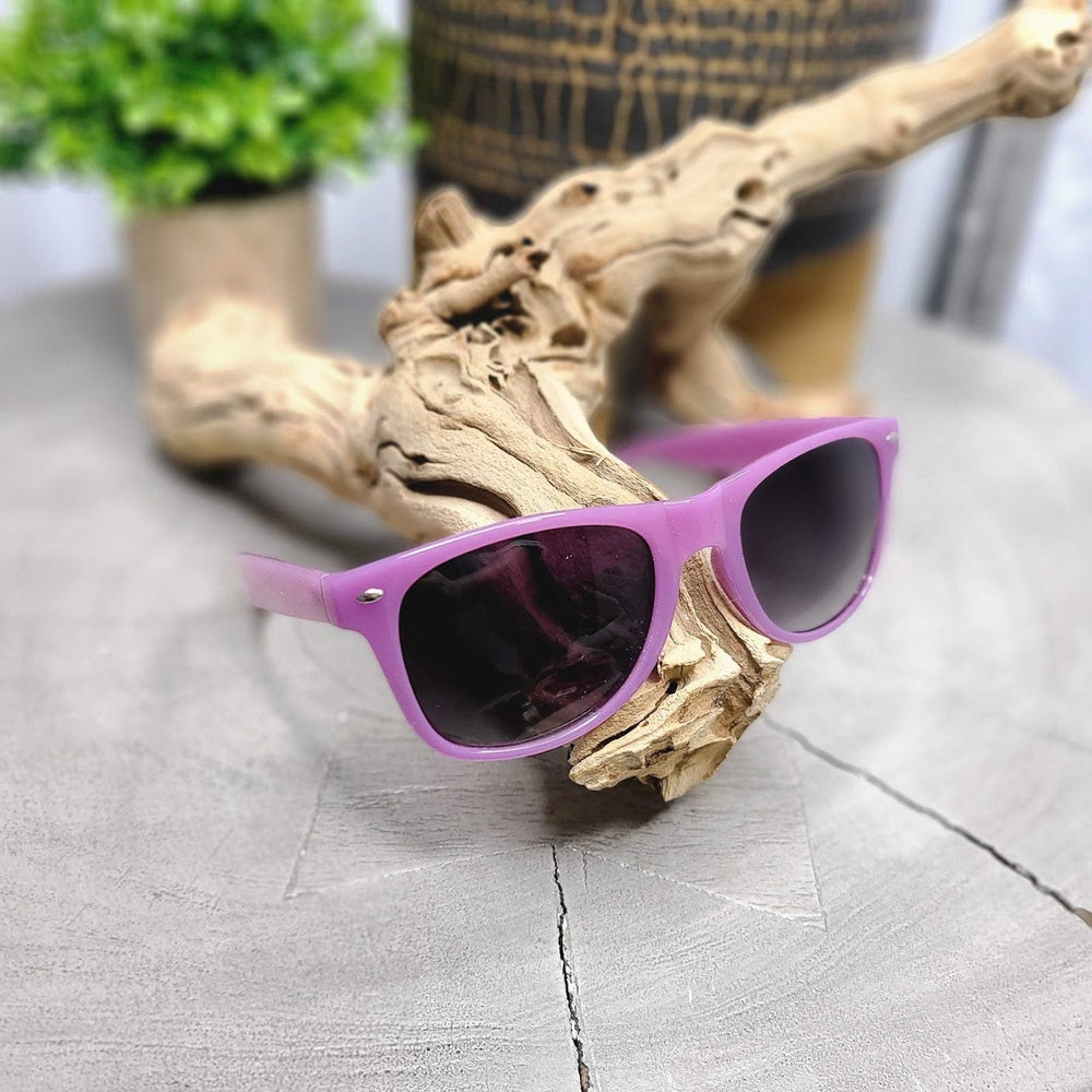 
            
                Load image into Gallery viewer, EASTER ISLAND SUNGLASSES IN PURPLE
            
        