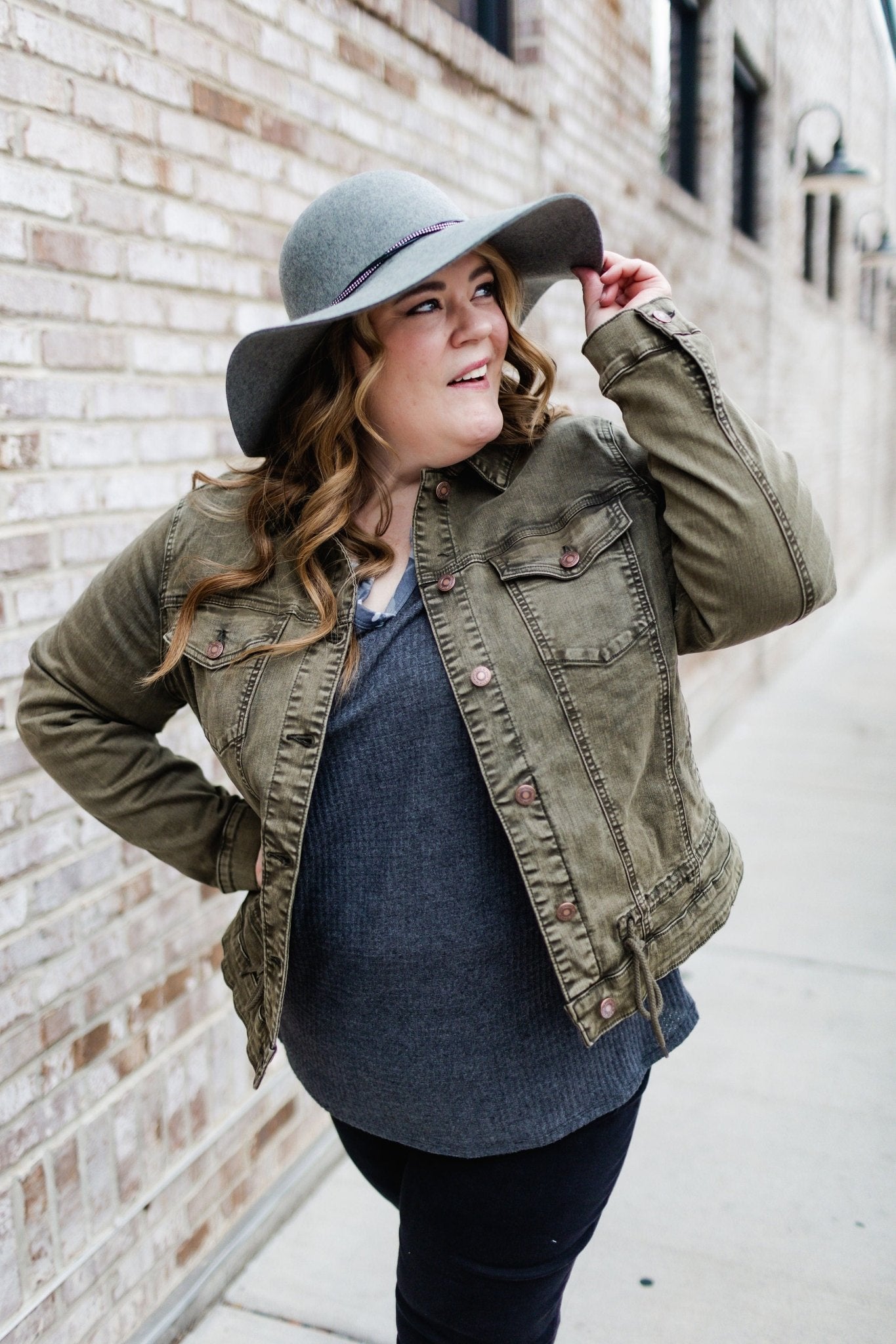 FLOPPY FELT HAT IN GREY - Love Marlow