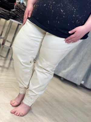 Spanx® STRETCH TWILL CARGO JOGGER IN PARCHMENT