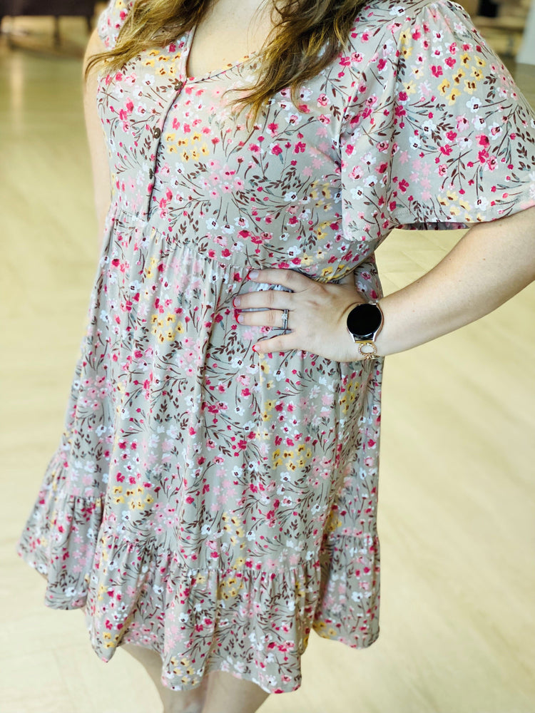 
            
                Load image into Gallery viewer, SUPER SOFT FEMININE FLORAL DRESS IN TAUPE
            
        