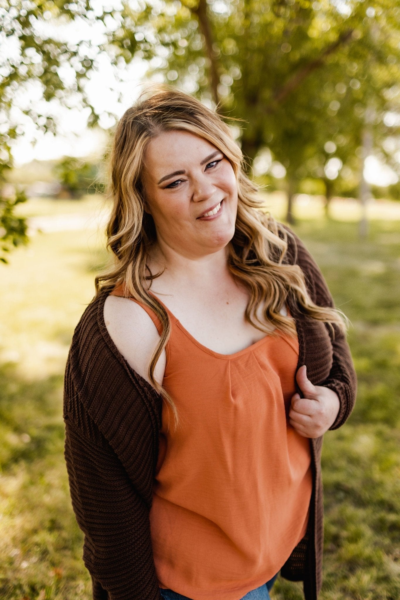 WOVEN PLEATED NECKLINE TANK IN SPICED PUMPKIN - Love Marlow