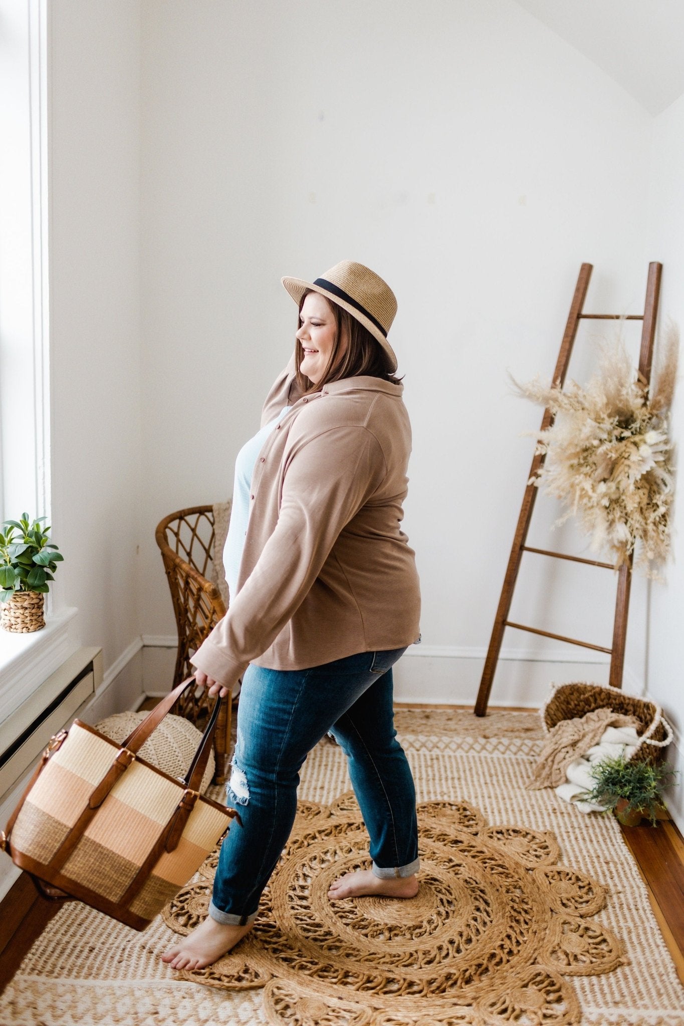 WOVEN STRIPED TOTE BAG IN CORAL - Love Marlow