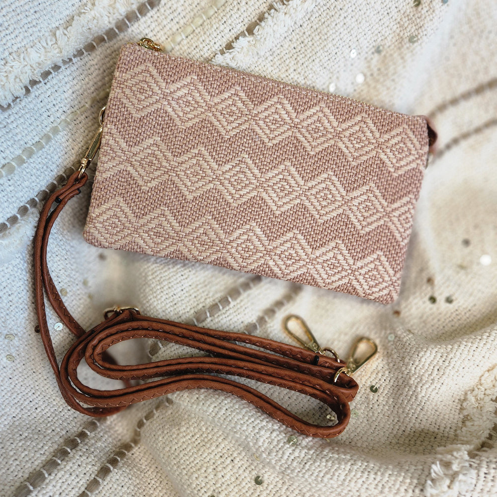 WOVEN DIAMOND PATTERN CLUTCH WITH FAUX LEATHER IN MAUVE